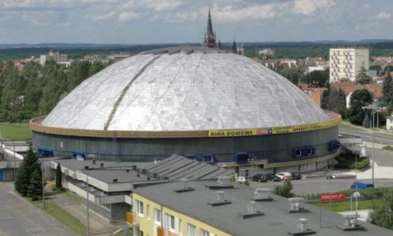 OLSZTYŃSKA HALA URANIA BĘDZIE JAK NOWA