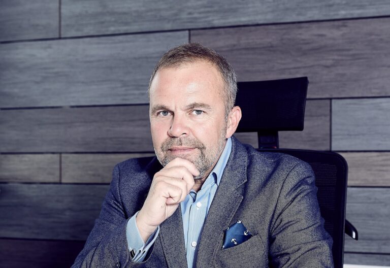 ŁUKASZ KOMORNICKI – MAMY W SOBIE PASJĘ