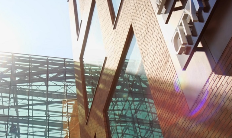 Uchwycić nieuchwytne. Saint-Gobain Glass rusza z cyklem inspirujących filmów o szkle