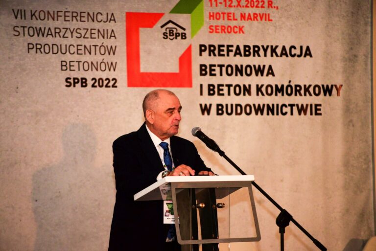 O PERSPEKTYWACH BRANŻY BETONU KOMÓRKOWEGO I PREFABRYKACJI