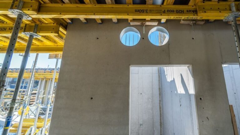 Niskoemisyjny beton Vertua® CEMEX na budowie kampusu LPP Fashion Lab