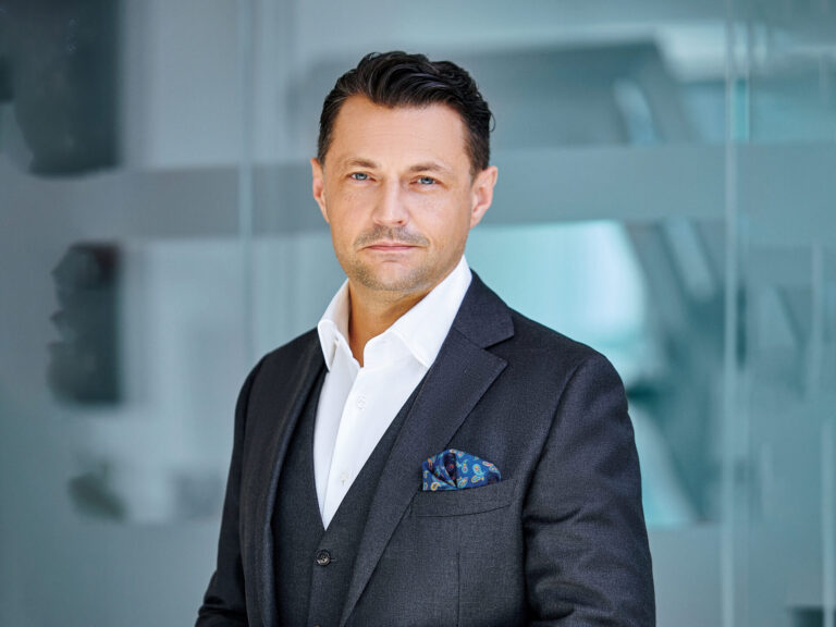 BIZNES TO COŚ WIĘCEJ NIŻ SPRZEDAŻ PRODUKTU