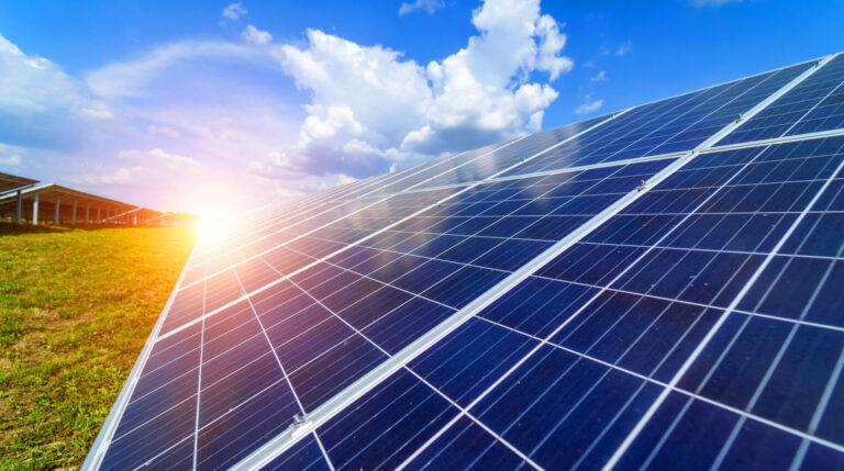 BAROMETR MCPL: POLACY OCZEKUJĄ DALSZYCH INWESTYCJI W ODNAWIALNE ŹRÓDŁA ENERGII