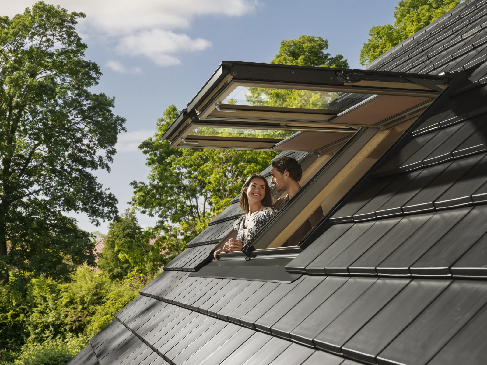 Nowe okna klapowo-obrotowe VELUX