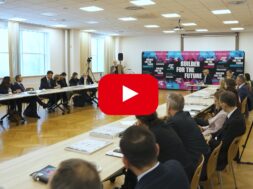 DEBATA GRAFIKA MOVIE